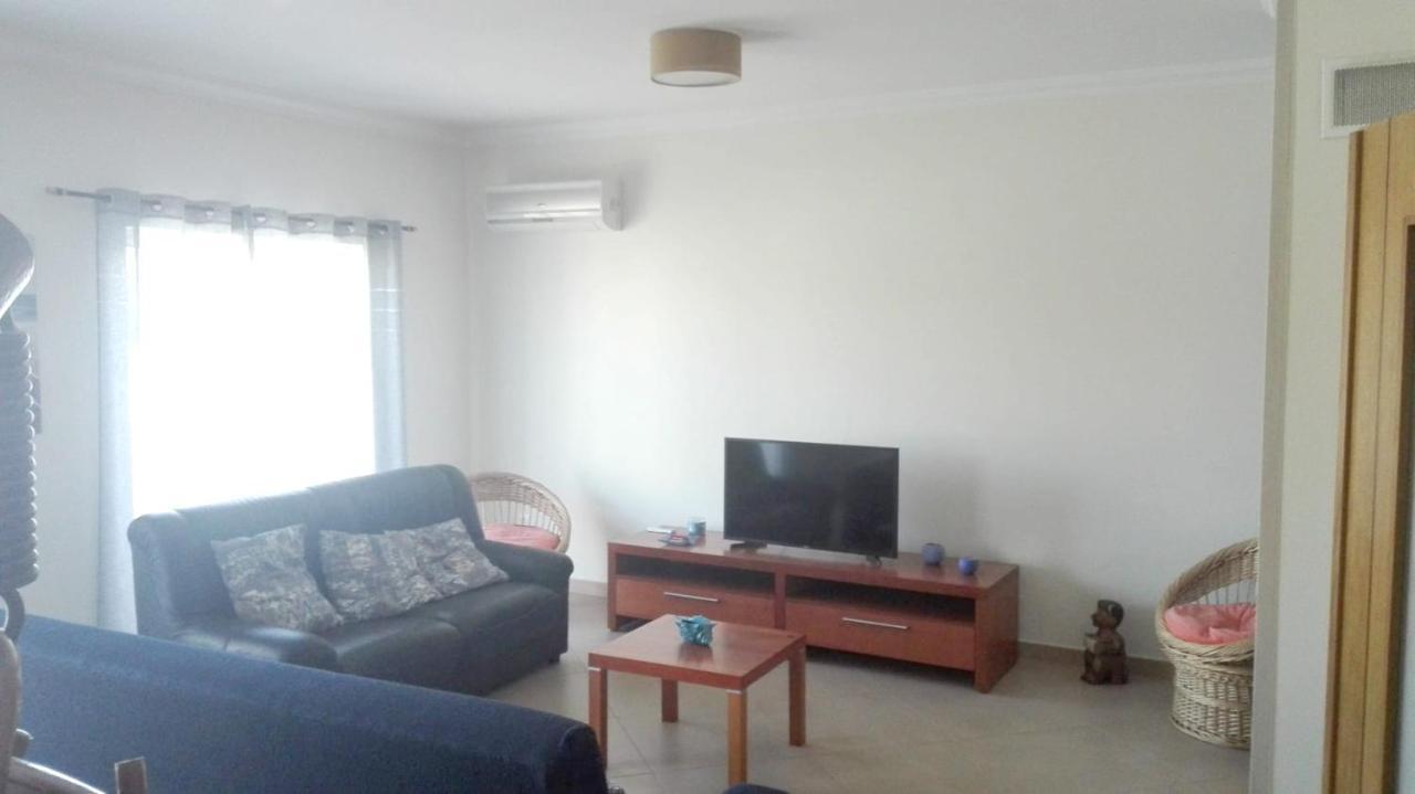 Spacious House In Aldeia Dos Pinheiros With Pool Azeitao Εξωτερικό φωτογραφία